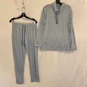 Emirates Loungewear Small/Medium